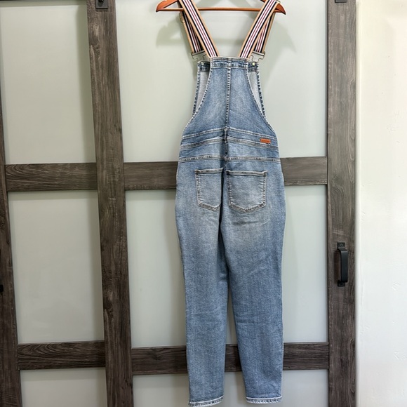 Sneak Peek Girlfriend Jean Slim Fit Overalls - Picture 5 of 10